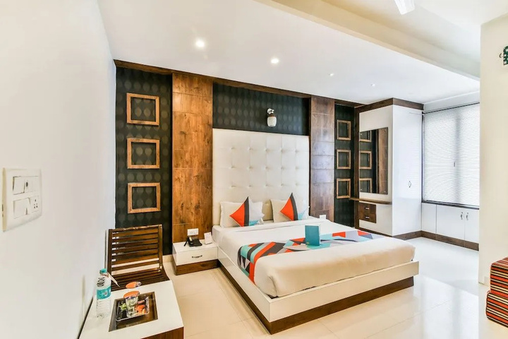 Room 3 of 11