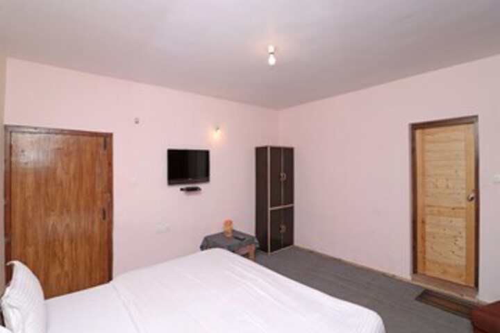 Room 15 of 25
