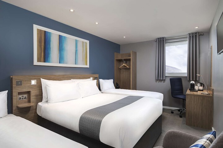 Room 8 of 21