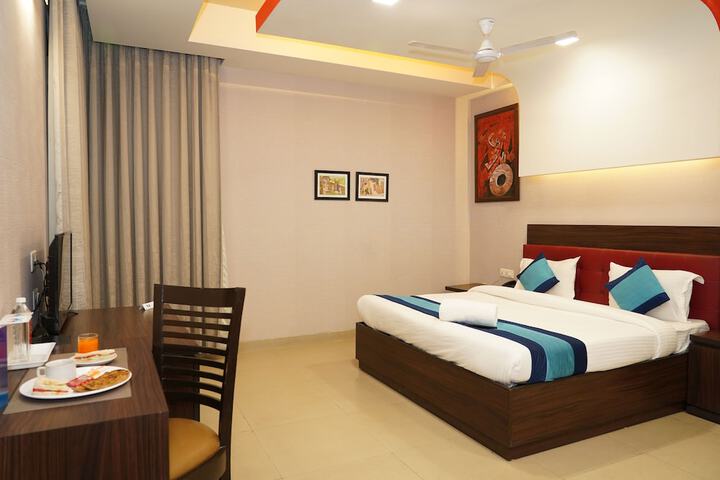 Room 25 of 57