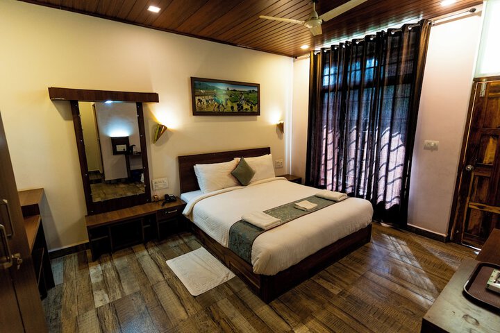 Room 8 of 35