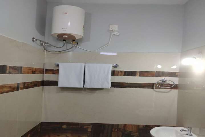 Room 14 of 21