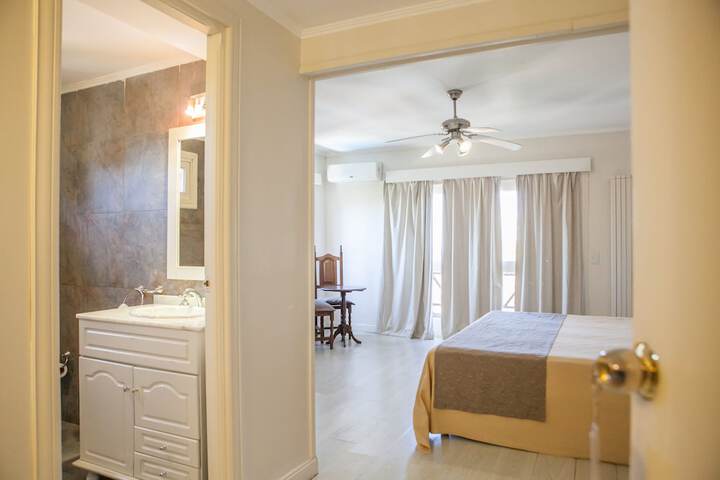 Room 16 of 33