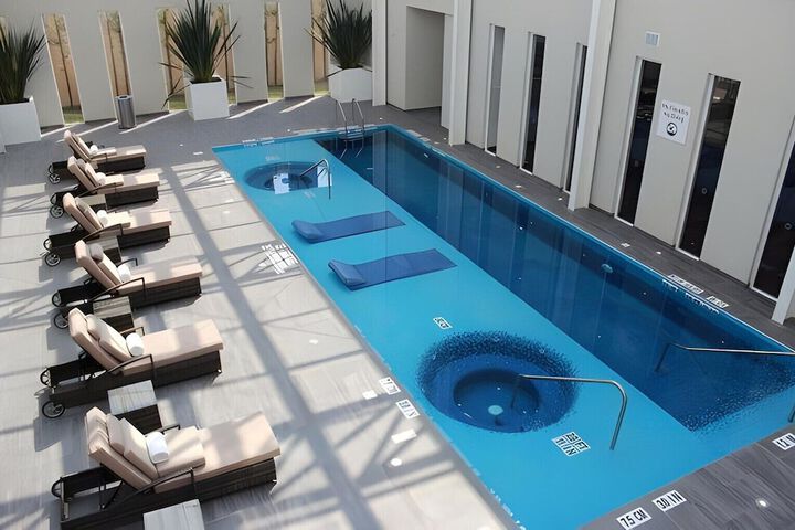 Pools & Facilities