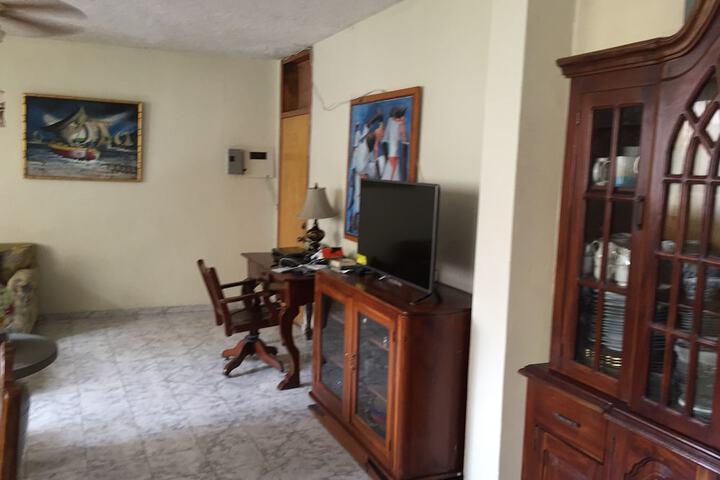 Room 14 of 37