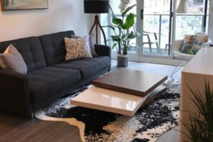 Applewood Suites - Fort York Suite