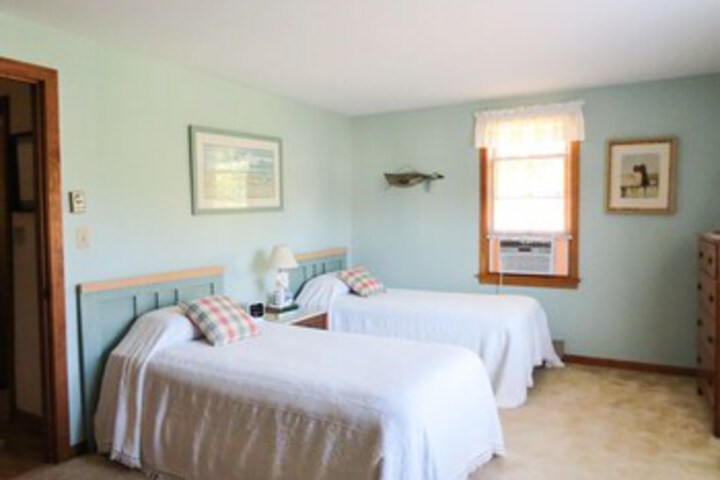 Room 13 of 15
