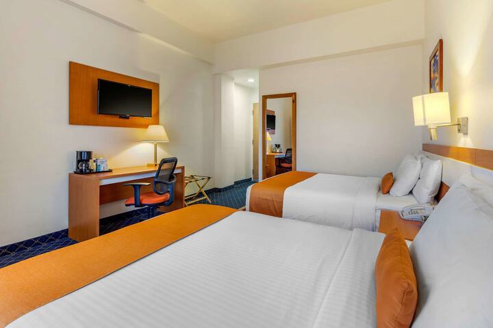 Room 12 of 30