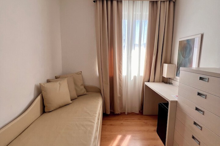 Room 29 of 75