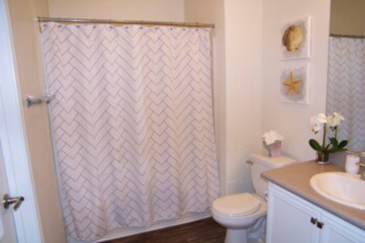 Room 6 of 24