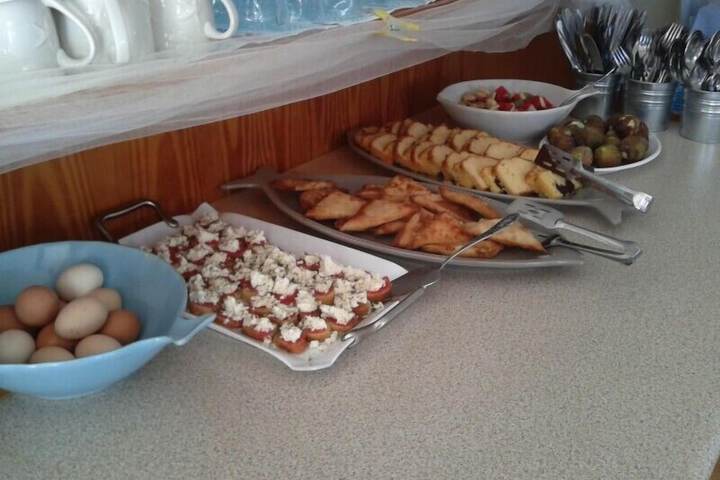 Breakfast/Coffee Service 107 of 143