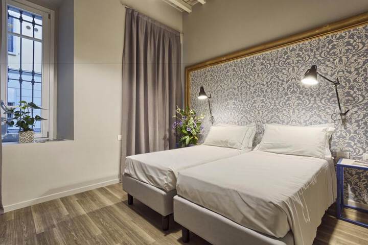 Room 8 of 43