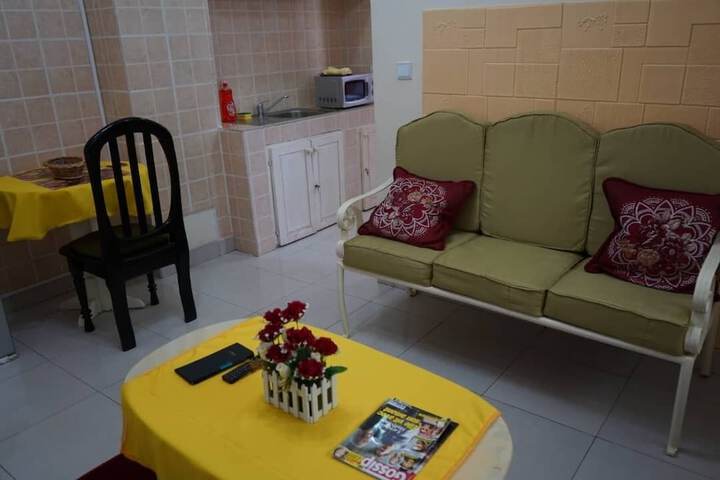 Room 17 of 34