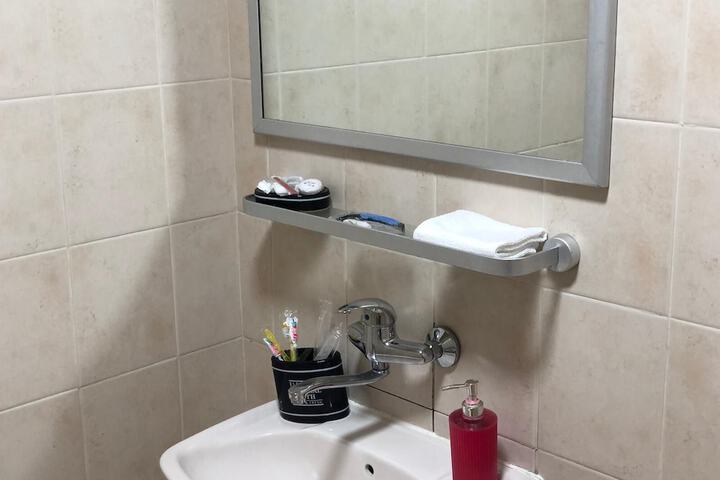 Room 121 of 140