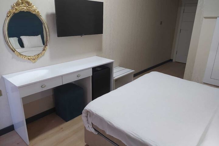 Room 7 of 31