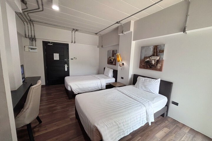 Room 21 of 51