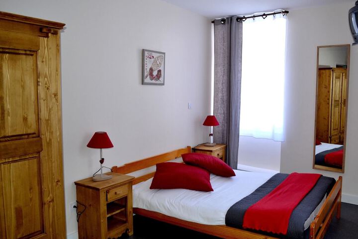 Room 3 of 24