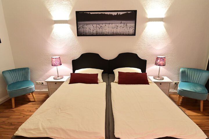 Room 35 of 149