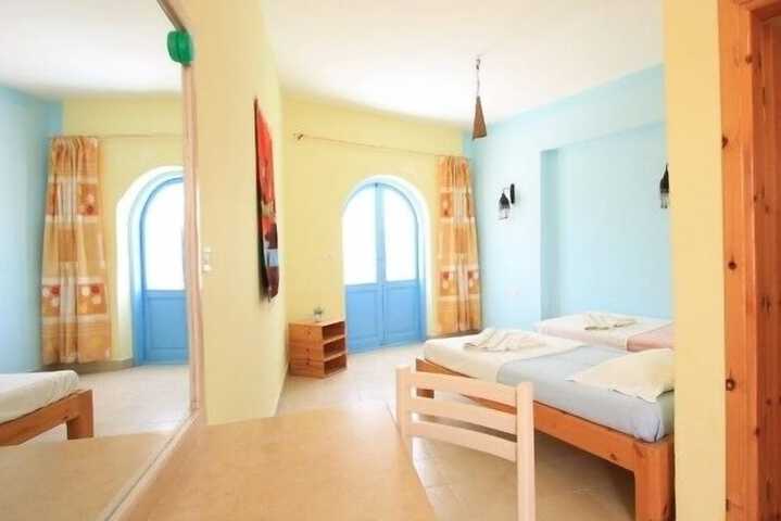 Room 2 of 87