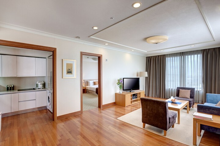 Room 16 of 47
