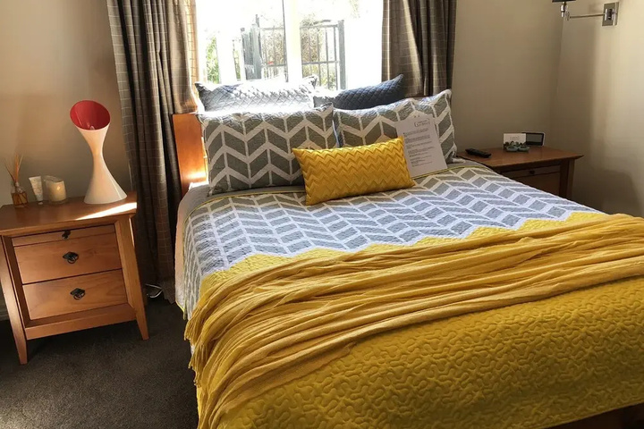 Room 4 of 19