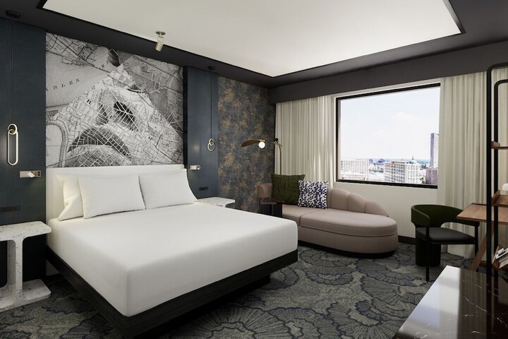 Room 17 of 44
