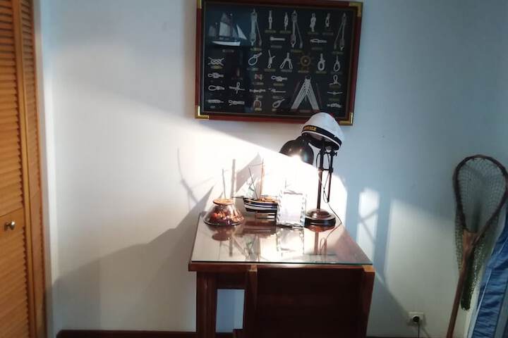 Room 17 of 39