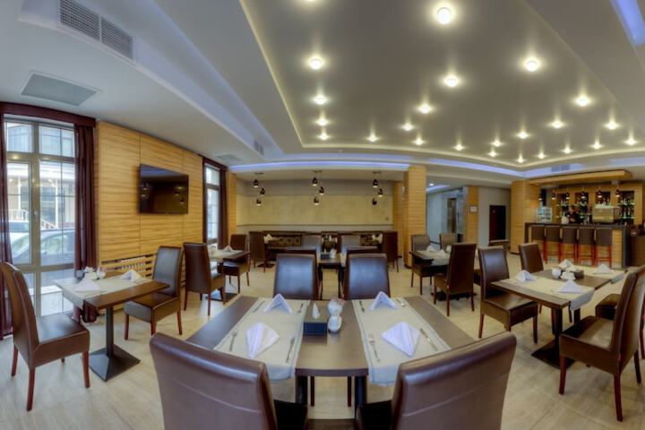 Business Center 50 of 60