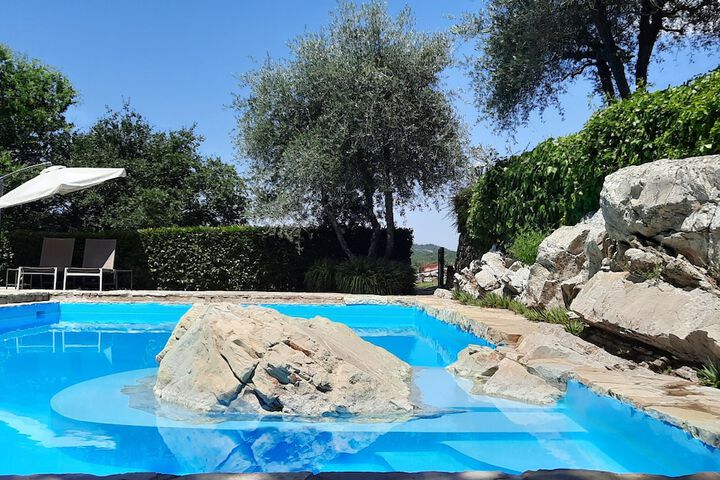 Pool 60 of 94