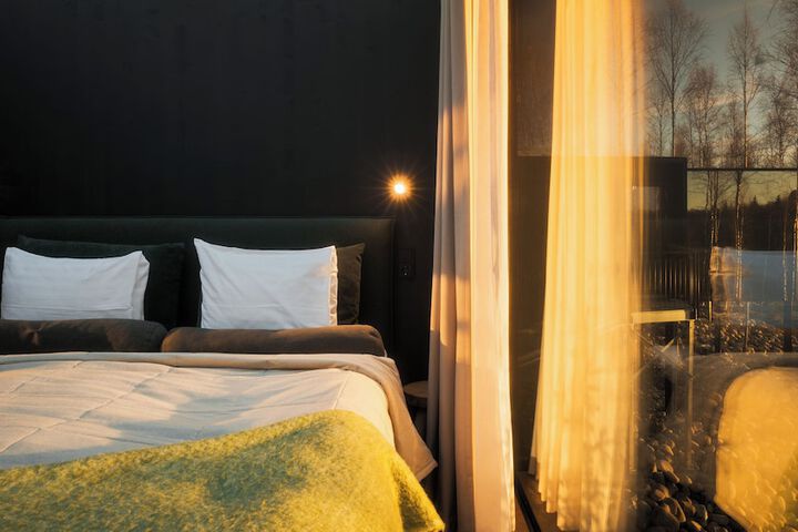 Room 7 of 42