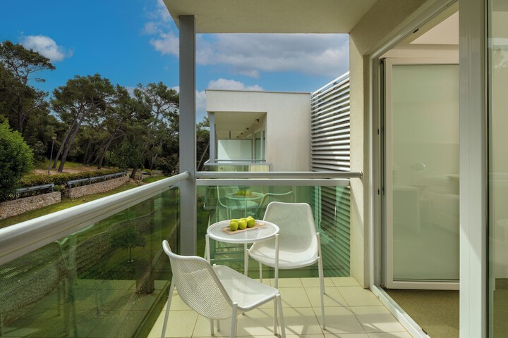 Terrace/Patio 24 of 70
