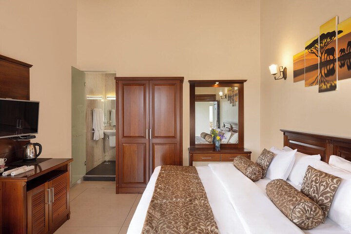 Room 13 of 39
