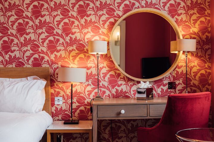 Room 33 of 105