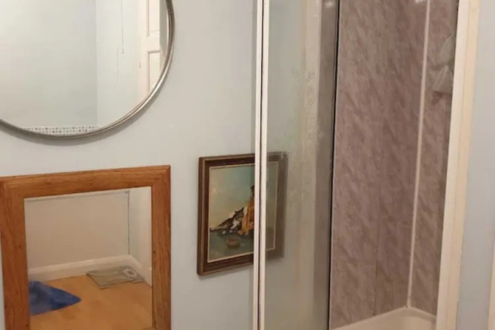 Room 5 of 23