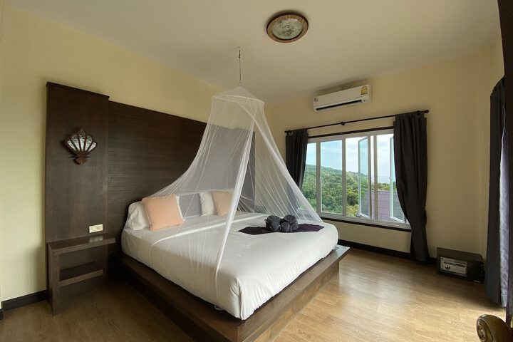 Room 19 of 41