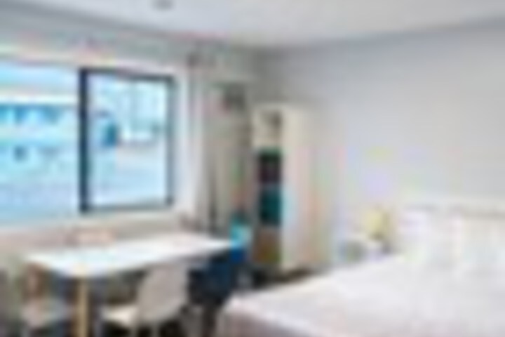 Room 104 of 147
