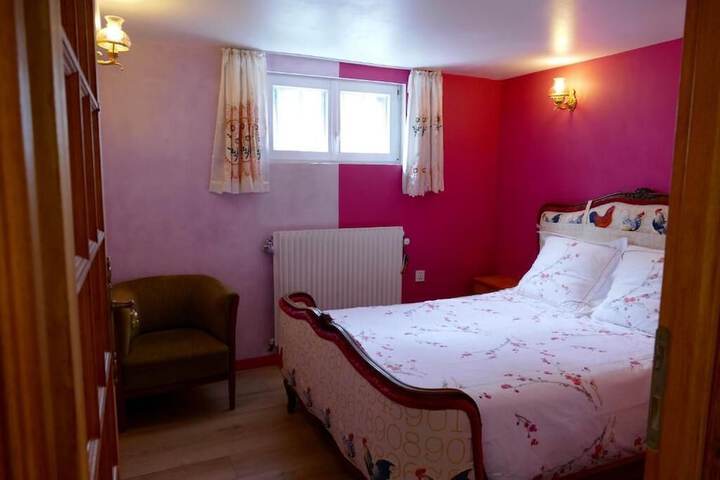 Room 9 of 47