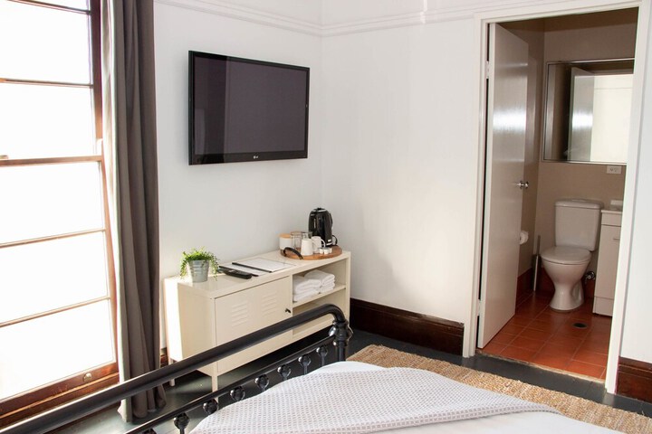 Room 114 of 192