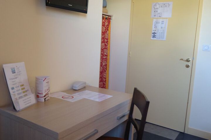 Room 6 of 29