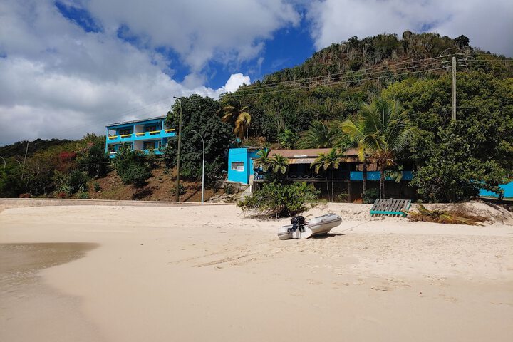 Orries Beach Bar Hotel