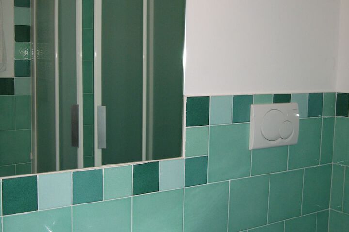 Clean Restrooms