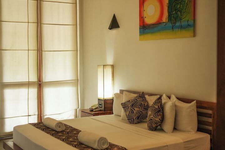 Room 16 of 63