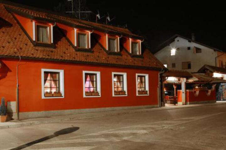 UGOSTITELJSKI OBRT PASTUH PUB