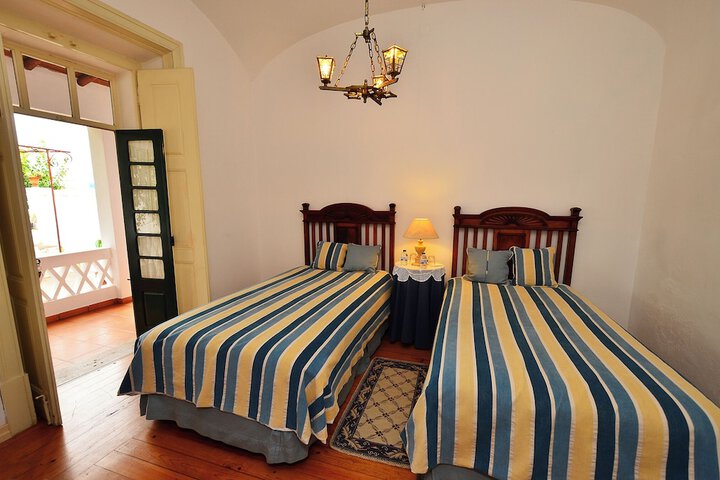 Room 8 of 22
