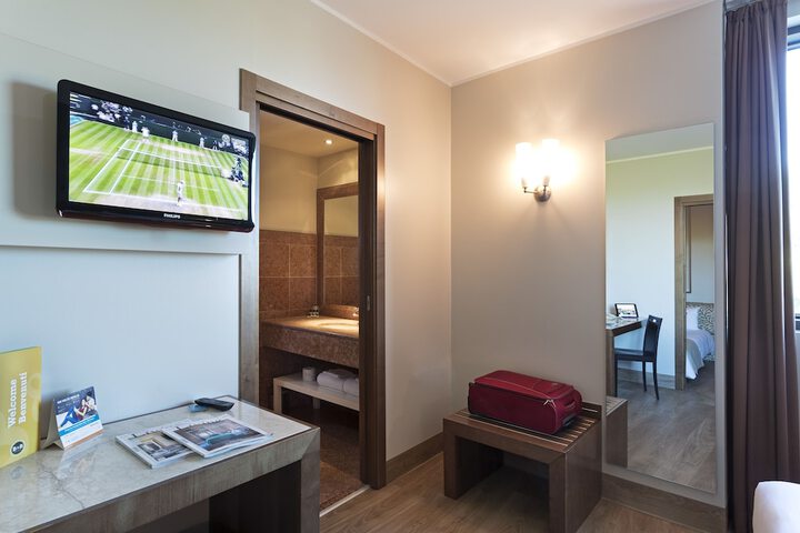 Room 29 of 64