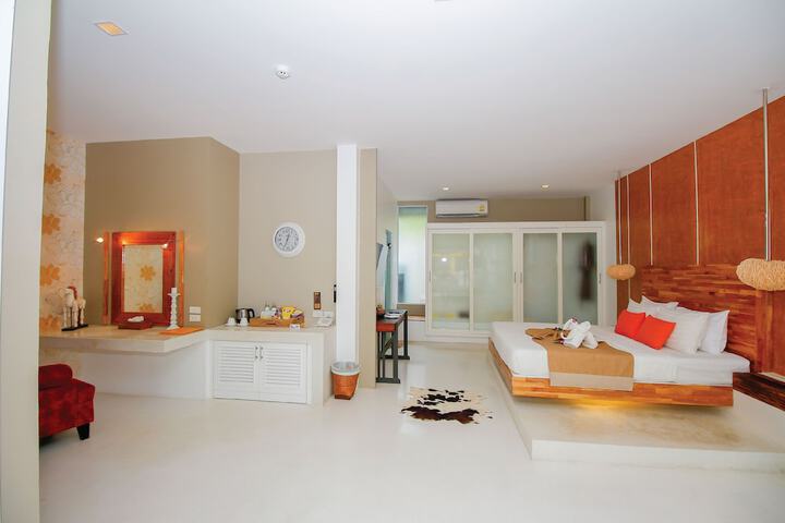 Room 25 of 169