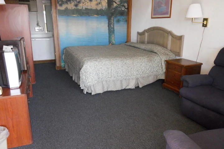 Room 2 of 13