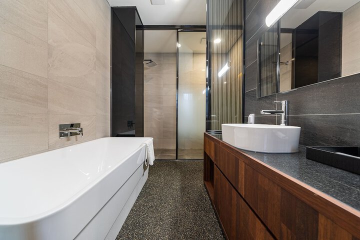 Room 15 of 22