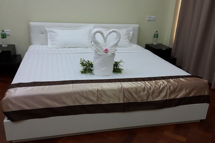Room 15 of 51