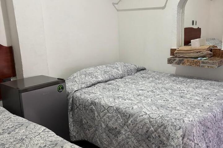Room 9 of 31